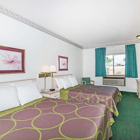 Super 8 By Wyndham Willcox Motel Екстериор снимка