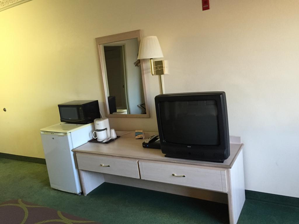 Super 8 By Wyndham Willcox Motel Стая снимка