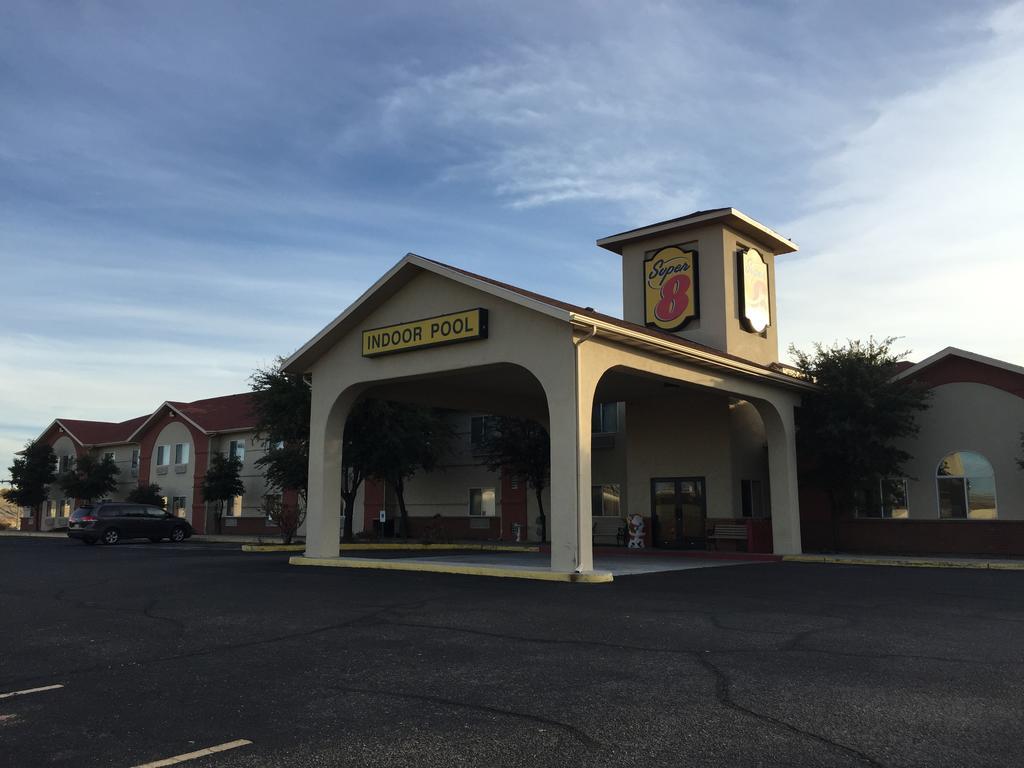 Super 8 By Wyndham Willcox Motel Екстериор снимка